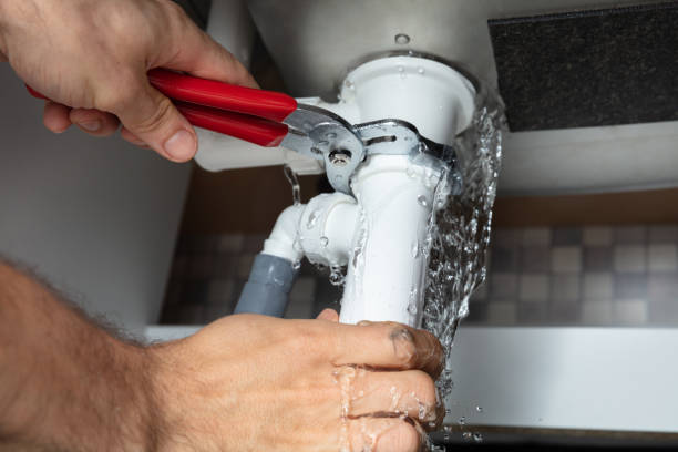 Best Water damage restoration services  in Andrews, IN